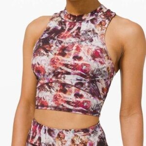 Lululemon Everlux and Mesh Cropped Tank
Urbantricity Multi Dark Terracotta